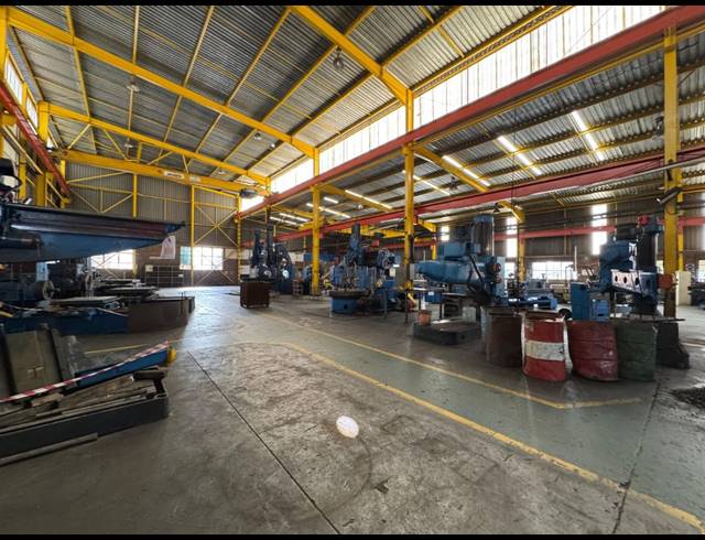 2,299M² WAREHOUSE TO LET IN ROBERTVILLE